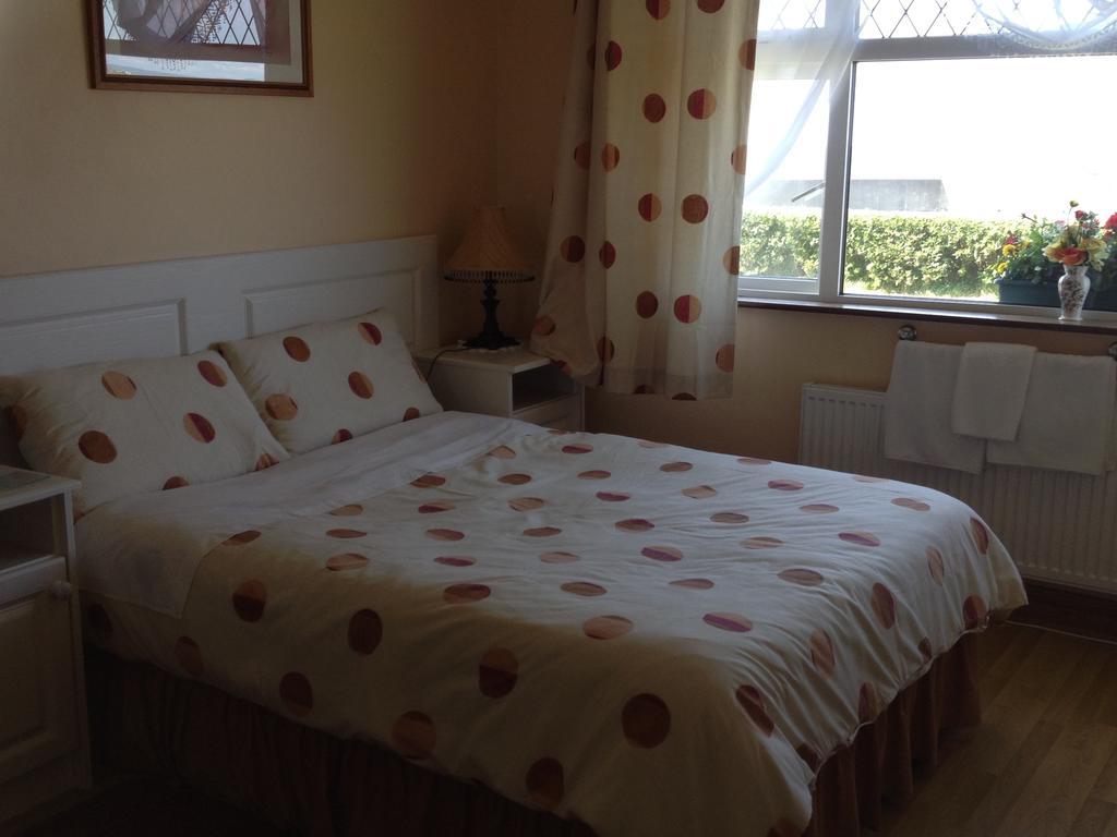 مبيت وإفطار Quilty Seaside Accomodation الغرفة الصورة