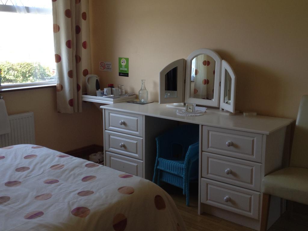 مبيت وإفطار Quilty Seaside Accomodation الغرفة الصورة
